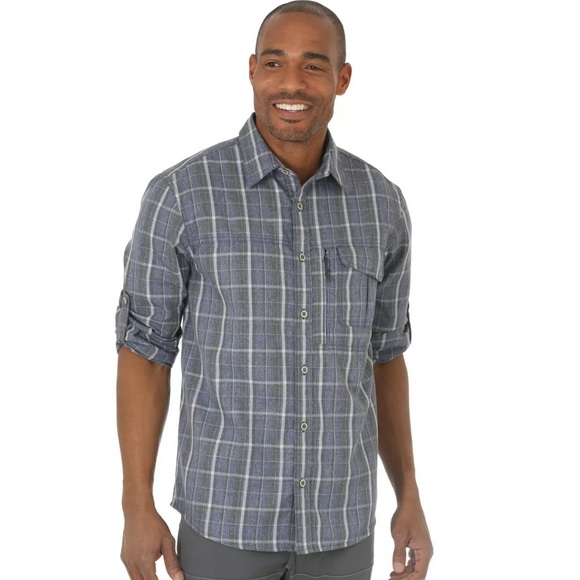 Wrangler Other - Wrangler Long Roll Up Sleeve Plaid Utility Blue M